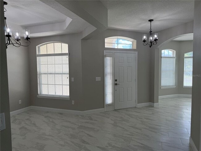 Building Photo - 5370 Red Leaf Ct
