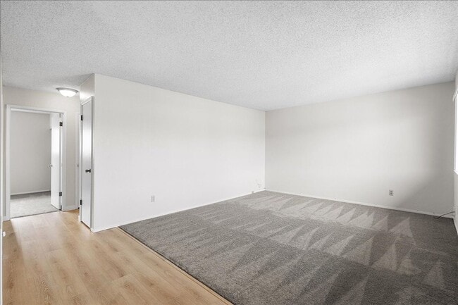 Photo - 2228 Lincoln Ave Apartment