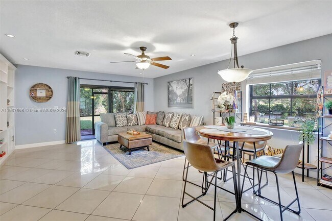 Foto del edificio - 484 Westree Ln