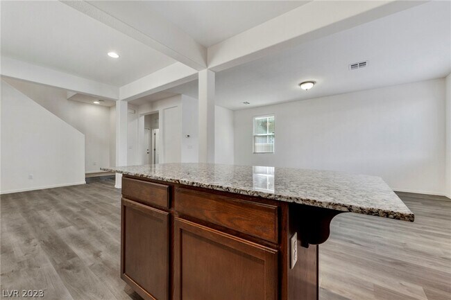 Foto del edificio - 10822 Hunters Green Ave
