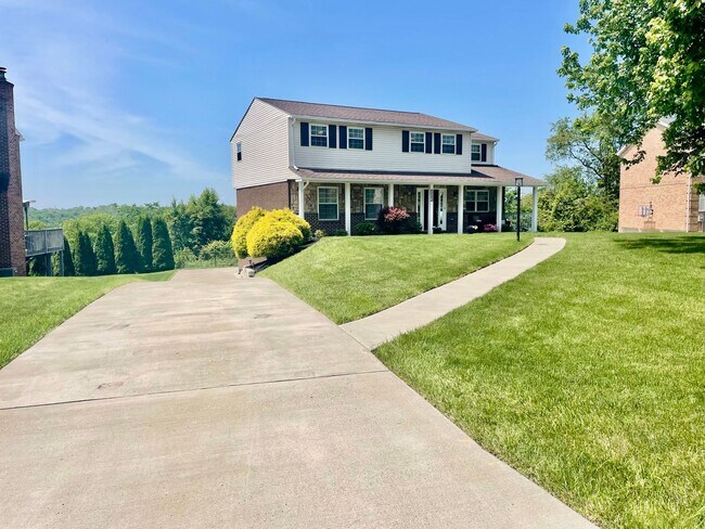 Building Photo - Modern Comforts Await: Spacious Rental wit...