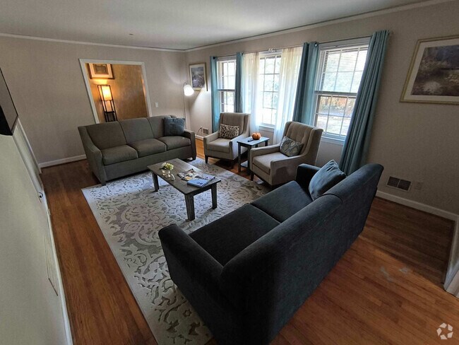 Building Photo - 6316 Grosse Point Dr