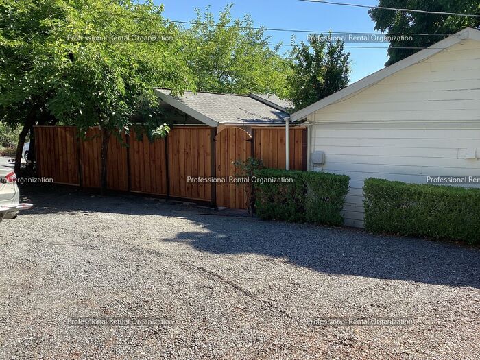 Primary Photo - Wine County Cottage Delight