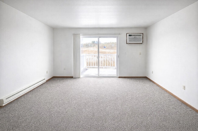 Building Photo - 201 - 207 West Win Heights