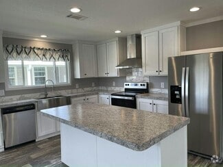 Building Photo - 10781 SW 30th Ct