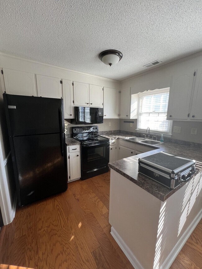 Foto del edificio - 3308 Landmark St