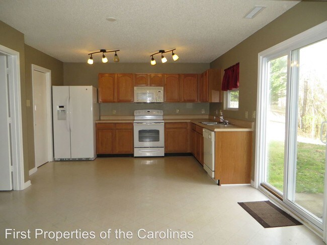 Building Photo - 3 br, 2.5 bath House - 776 Ladino Lane