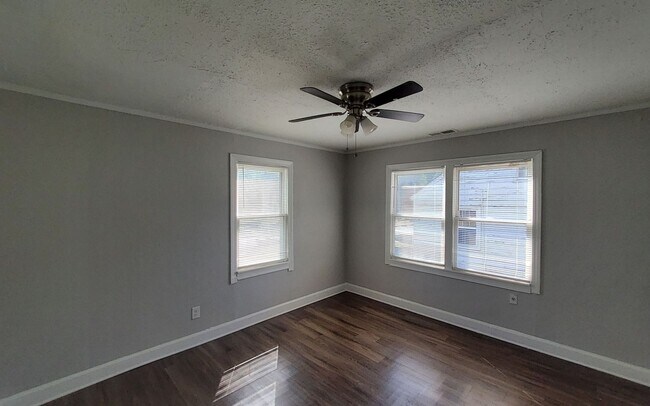 Foto del edificio - 1155 S Greer St