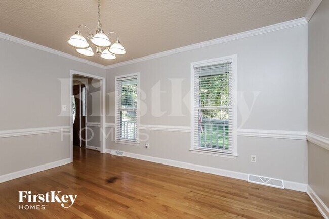 Foto del edificio - 1828 Glenridge Dr