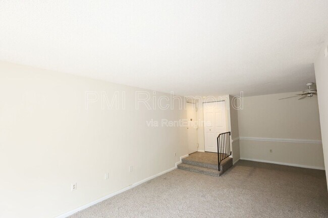 Foto del edificio - 1509 Thistle Rd