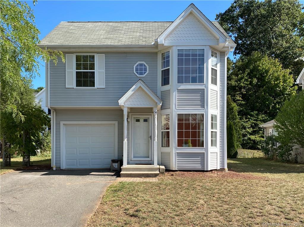 Primary Photo - 34 Elderberry Ln