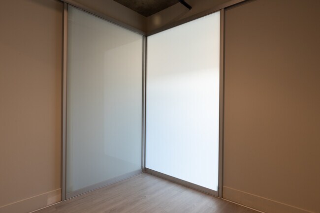 Photo du bâtiment - Hillside Apartments