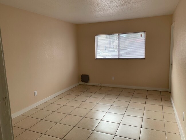 Foto del edificio - 6536 53rd Ave N