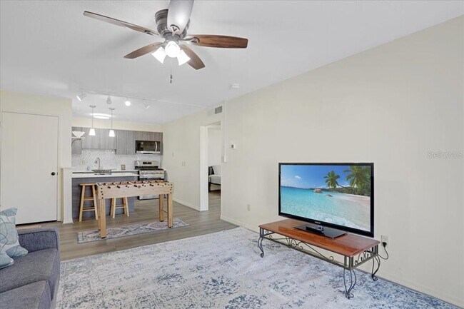 Foto del edificio - 1700 SW 16th Ct