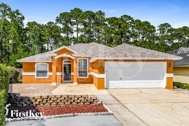 Building Photo - 12665 Ashglen Dr N