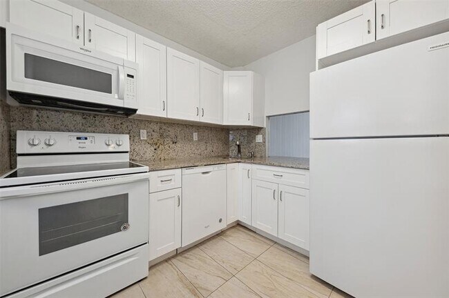Foto del edificio - 4501 NE 21st Ave