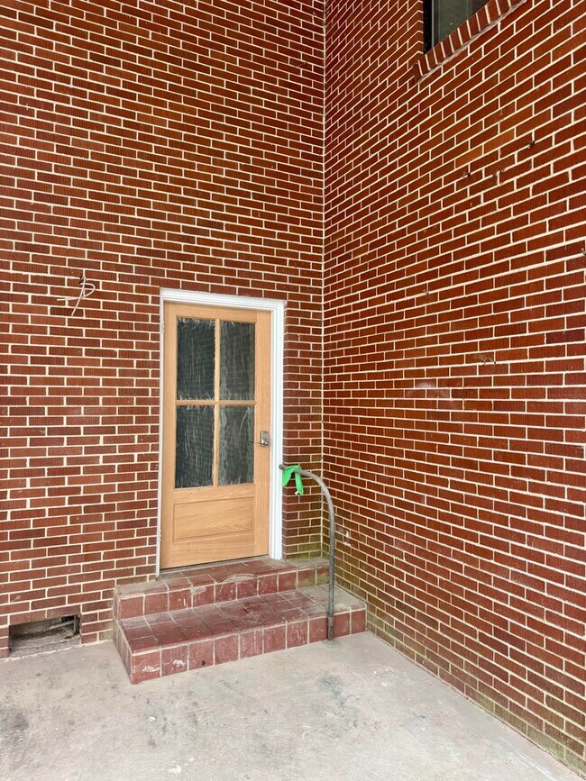 Foto del edificio - 2113 W Madison Ave