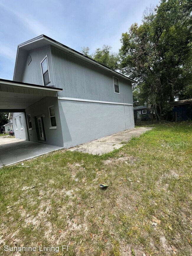 Building Photo - 5 br, 2 bath House - 1150 Claudia Spencer St