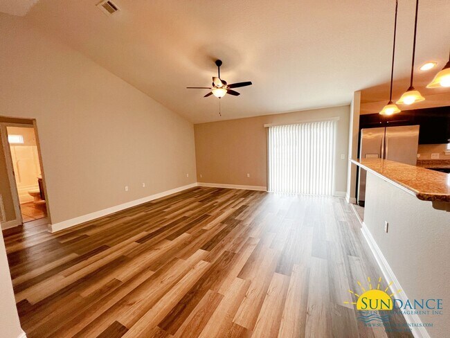 Building Photo - Beautiful 4 Bedroom Home in Crestview