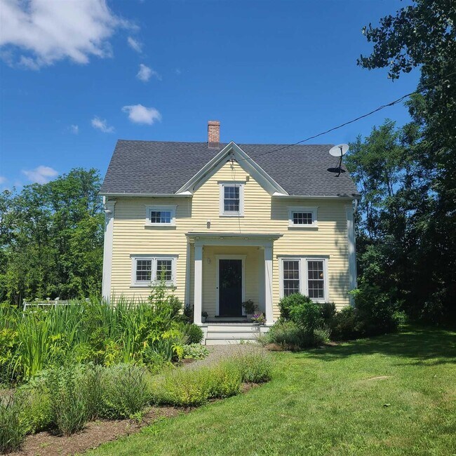 Foto del edificio - 182 Oak Hill Rd