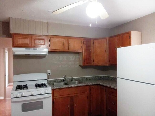 Foto del edificio - Adorable 2 bedroom, 1 bathroom home!