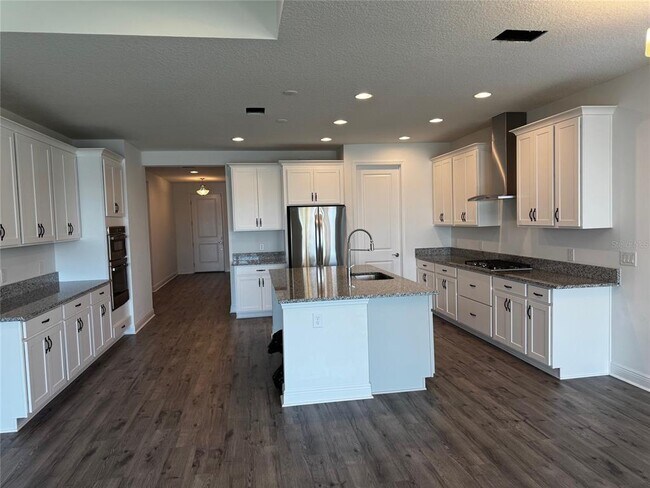 Building Photo - 17425 Savory Mist Cir