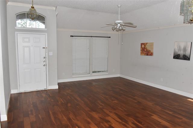 Foto del edificio - 11613 Charlotte Ln