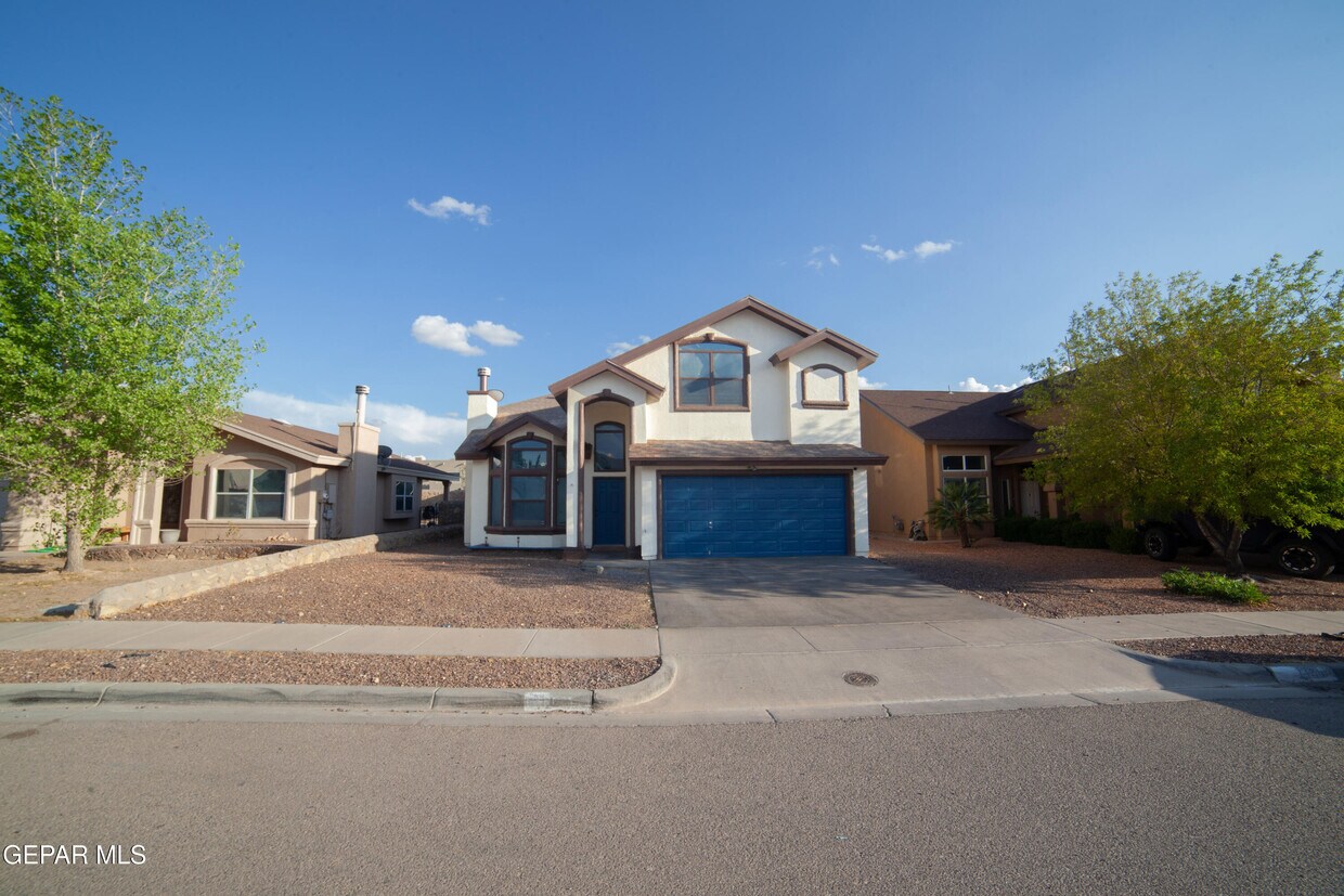 Foto principal - 13260 Emerald Creek Dr