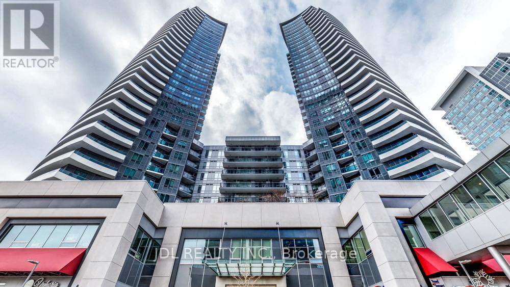 Photo principale - 7161 Yonge St