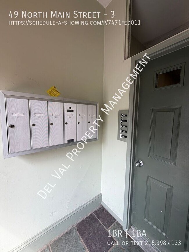 Foto del edificio - 49 N Main St