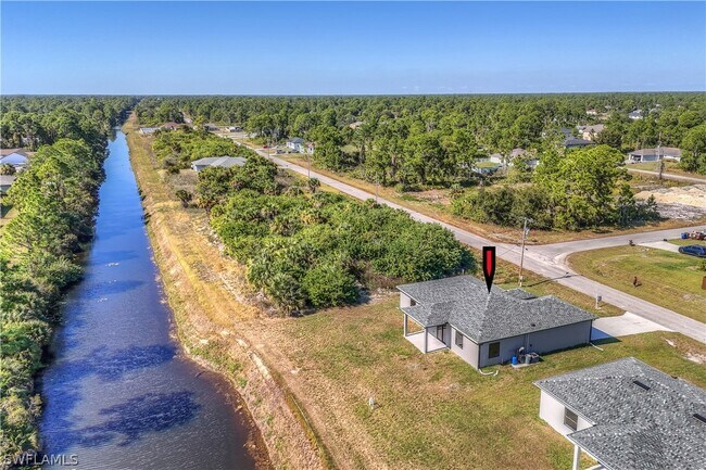 Building Photo - 1132 Cummings St E