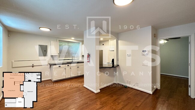 Building Photo - Camilla Court Apartments
