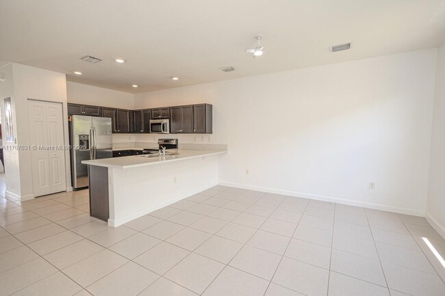 Foto del edificio - 11542 SW 248th Terrace