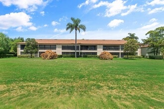 Building Photo - 1502 Pinecrest Cir