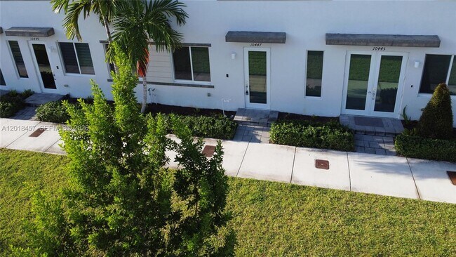 Building Photo - 10447 NW 66th St