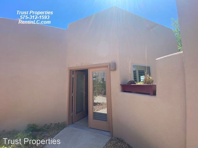 Building Photo - 3 br, 3 bath House - 1900 N. Sonoma Ranch