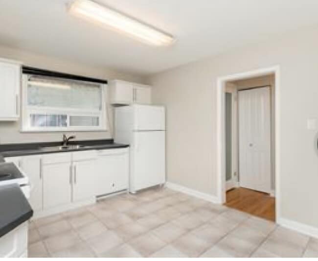 Building Photo - 149 Academy Rd