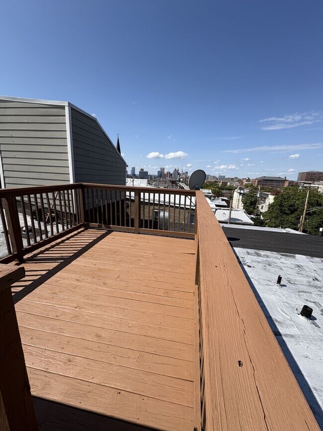 Foto del edificio - 2030 E Baltimore St