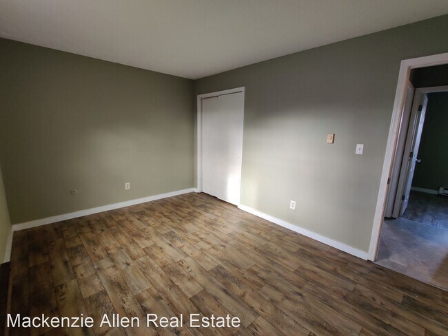 Foto del edificio - 3 br, 1 bath House - 5791 N Vinton HIlls