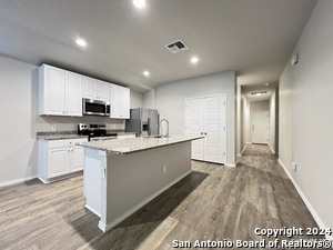 Building Photo - 12811 Olson Point