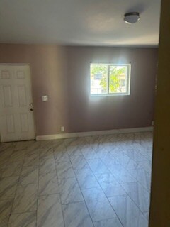Foto del edificio - 5704 NW 14th St