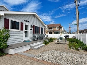 Building Photo - 84 Ocean Dr