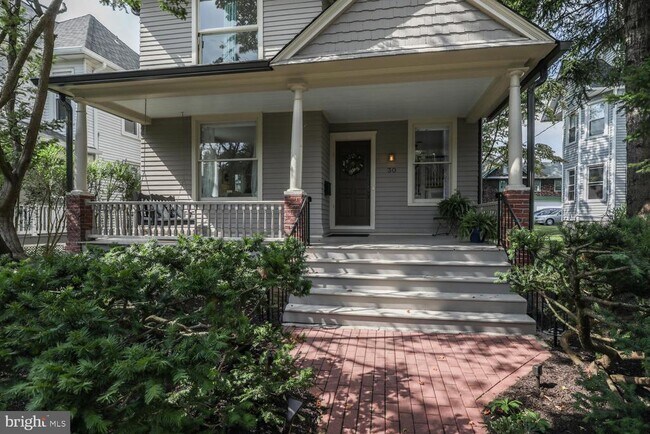 Foto del edificio - 30 Vandeventer Ave