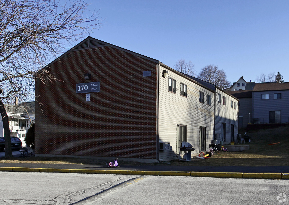 Side of Building - Blackstone Terrace