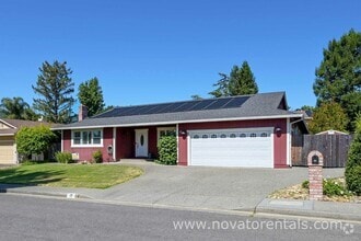 Building Photo - 17 Mosswood Ct