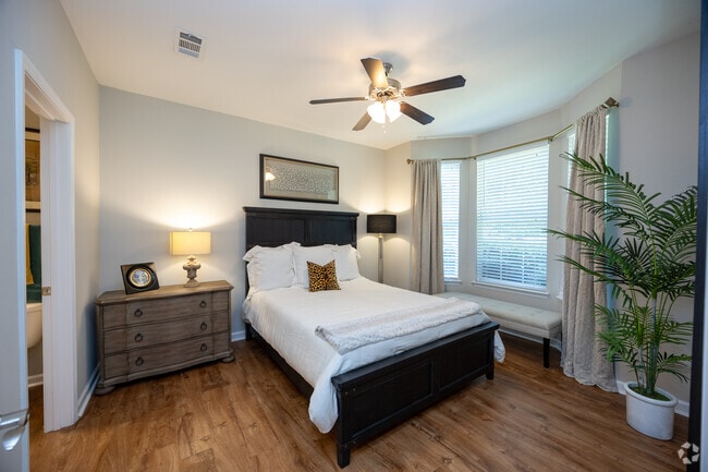 2BR, 2BA - 1,228SF - Bedroom - Avonlea On The River