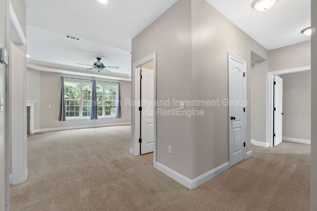 Foto del edificio - 130 Alicia Dr