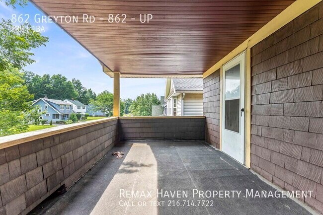 Building Photo - 862 Greyton Rd