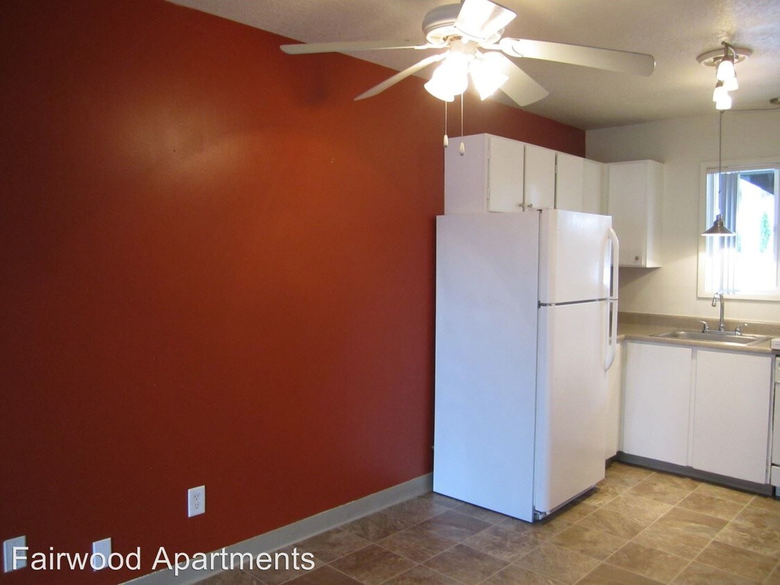 Primary Photo - 2 br, 1 bath Apartment - 6200 SW Hall Blvd