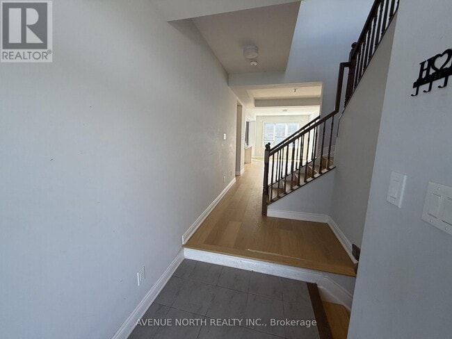 Building Photo - 569 Rye Grass Wy